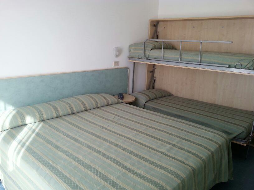 Hotel Globus Cesenatico Oda fotoğraf